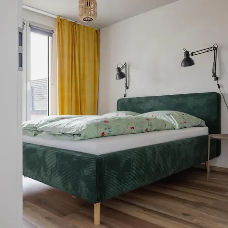 宾馆 Boardinghouse Siebzehn82 恩丁根