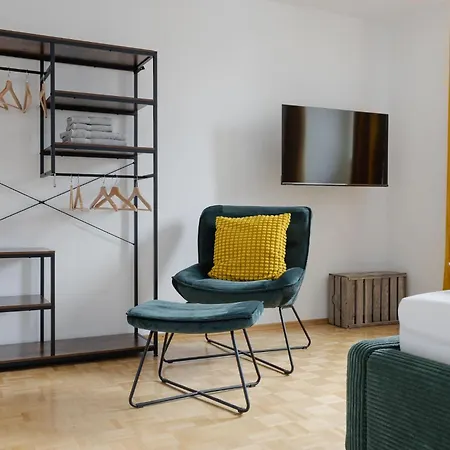 Boardinghouse Siebzehn82 بيت ريفي *