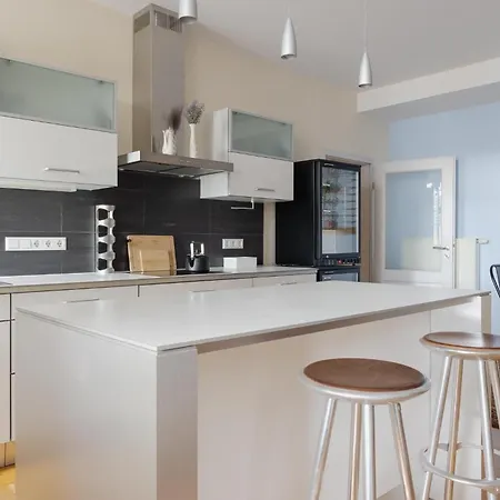Boardinghouse Siebzehn82 بيت ريفي *
